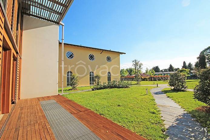 casa indipendente in vendita a Bergamo in zona Redona