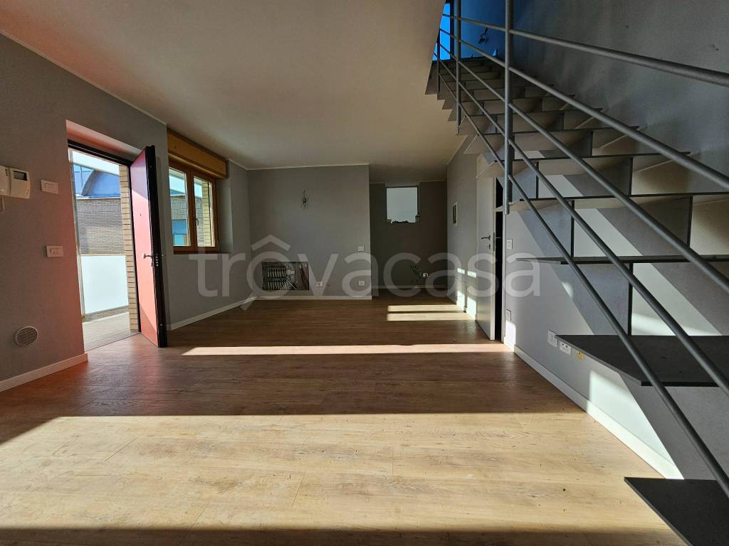 appartamento in vendita a Bergamo in zona Colognola