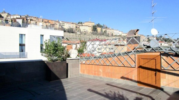 appartamento in vendita a Bergamo in zona Borgo Palazzo