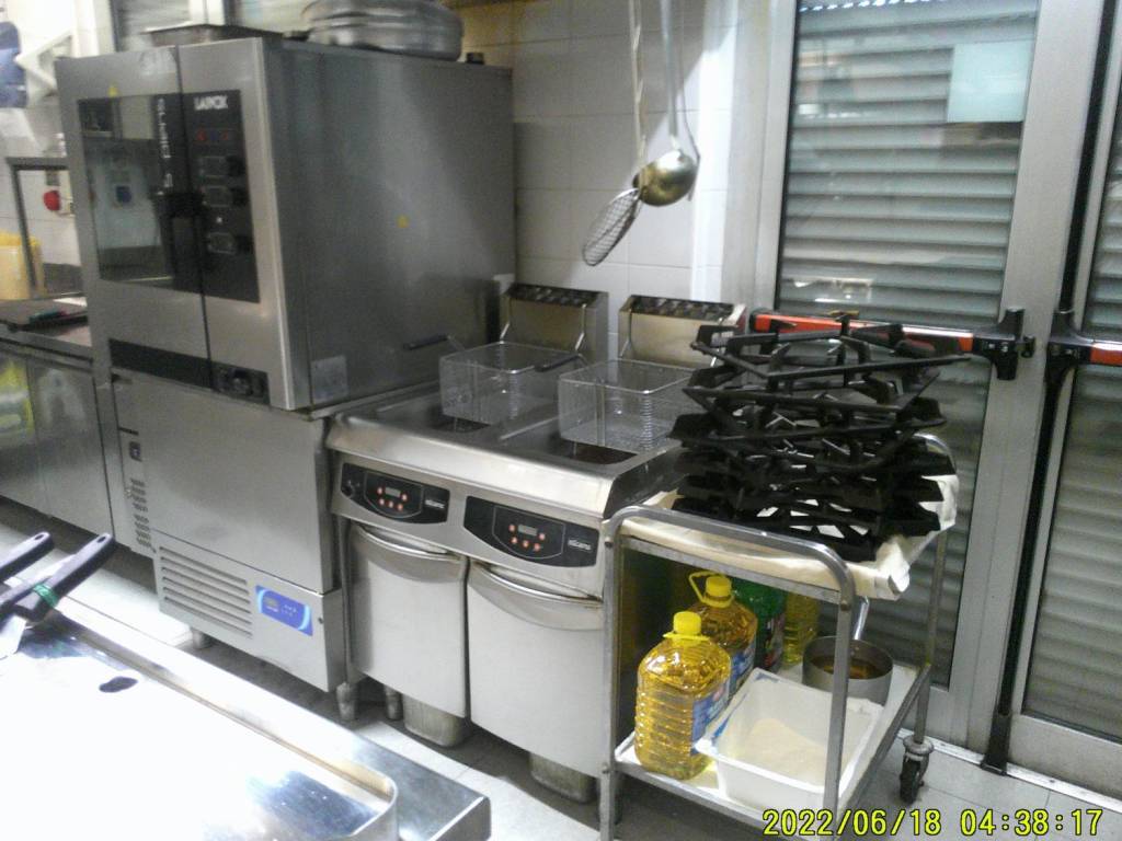 negozio in vendita a Bergamo in zona Borgo Palazzo