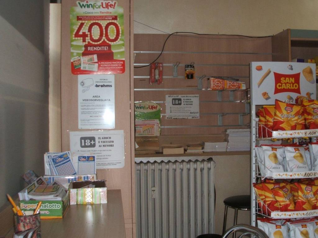 negozio in vendita a Bergamo in zona Borgo Palazzo