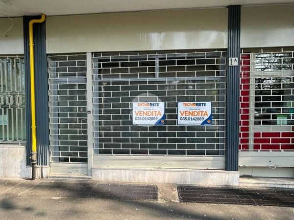 negozio in vendita a Bergamo in zona Malpensata