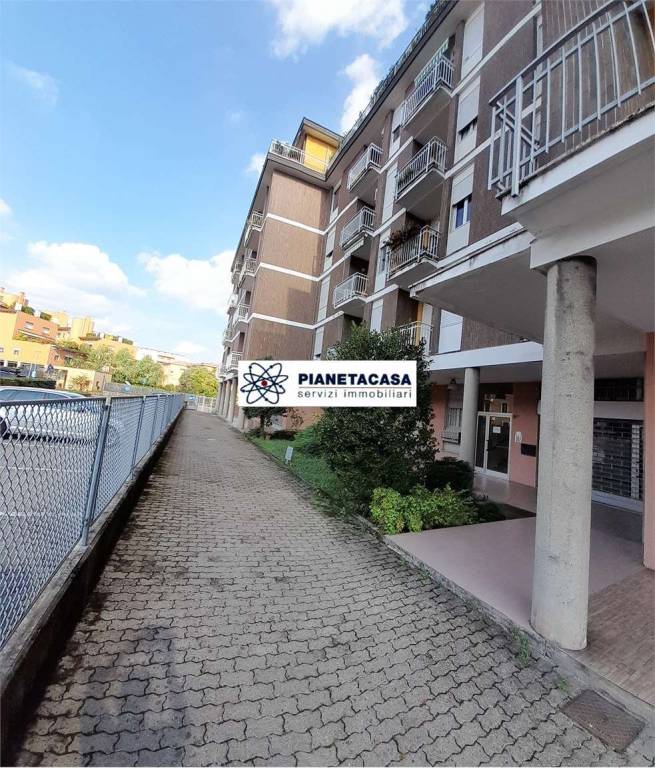 appartamento in vendita a Bergamo in zona Borgo Santa Caterina