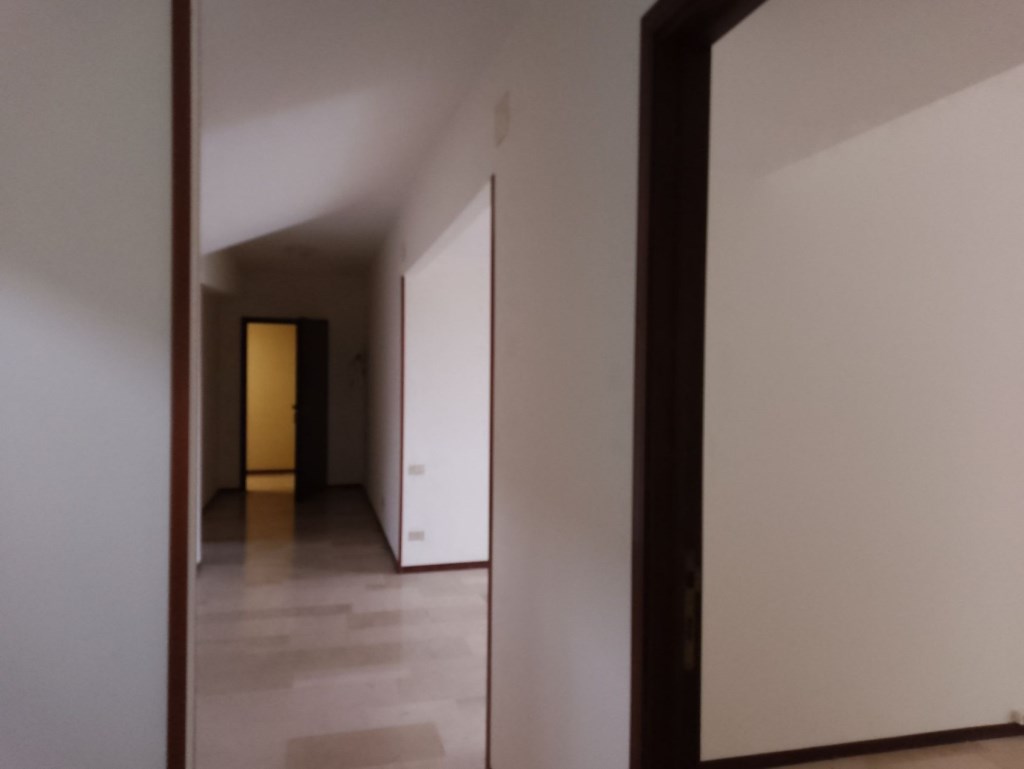 ufficio in vendita a Bergamo in zona Borgo Palazzo