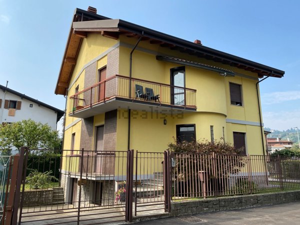 appartamento in vendita a Bergamo in zona Valtesse/Valverde