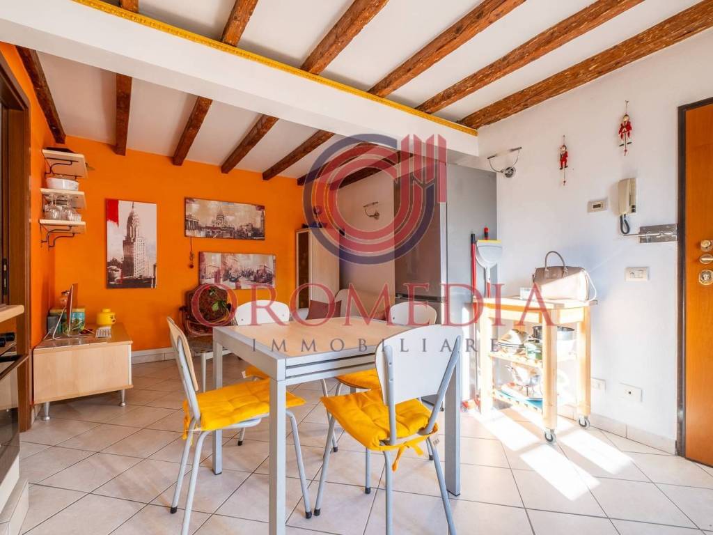 appartamento in vendita a Bergamo in zona Borgo Palazzo