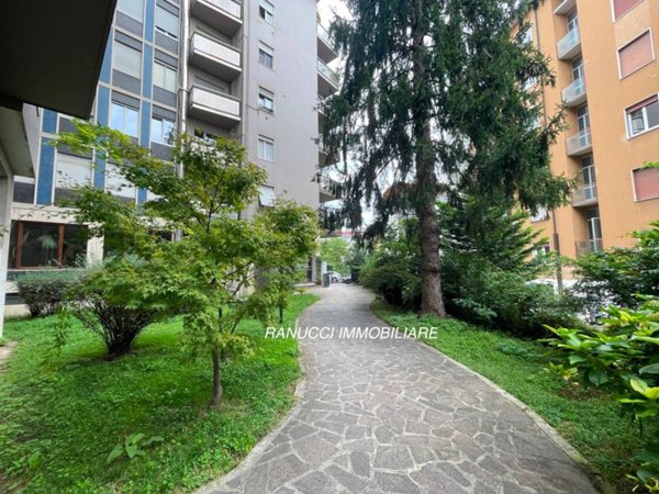 appartamento in vendita a Bergamo in zona Borgo Santa Caterina