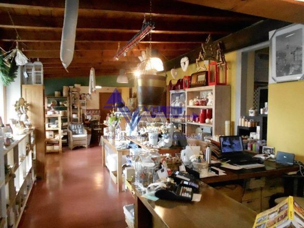 casa indipendente in vendita a Bergamo in zona Bergamo Centro