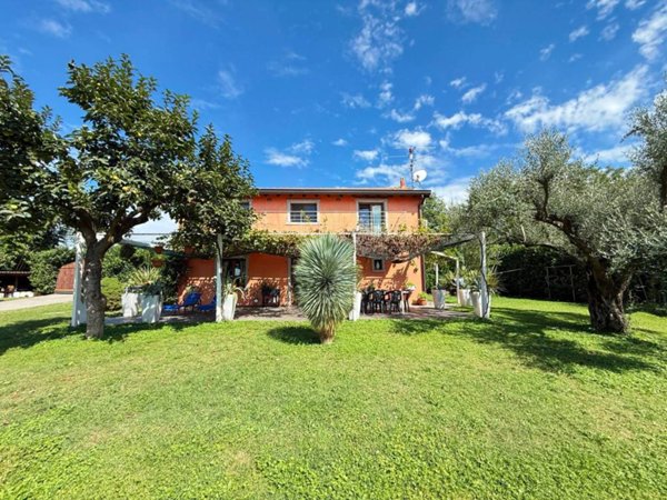 casa indipendente in vendita a Bergamo in zona Celadina