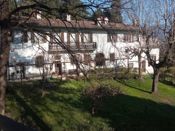 casa indipendente in vendita a Bergamo in zona Città Alta