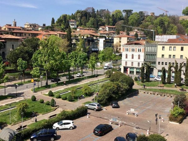 ufficio in vendita a Bergamo in zona Bergamo Centro