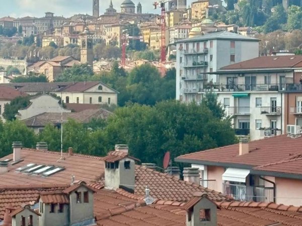 appartamento in vendita a Bergamo in zona Borgo Palazzo