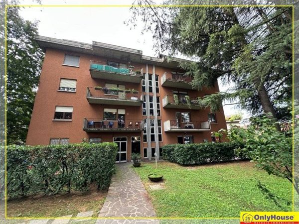 appartamento in vendita a Bergamo in zona Colognola