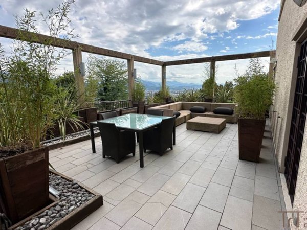 appartamento in vendita a Bergamo in zona Città Alta