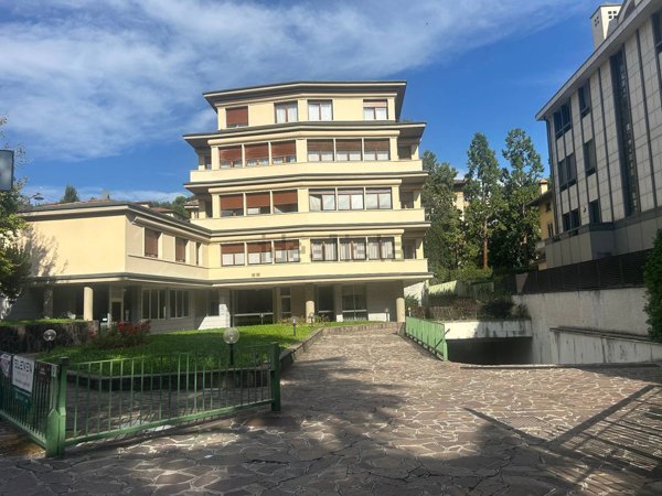 appartamento in vendita a Bergamo in zona Città Alta
