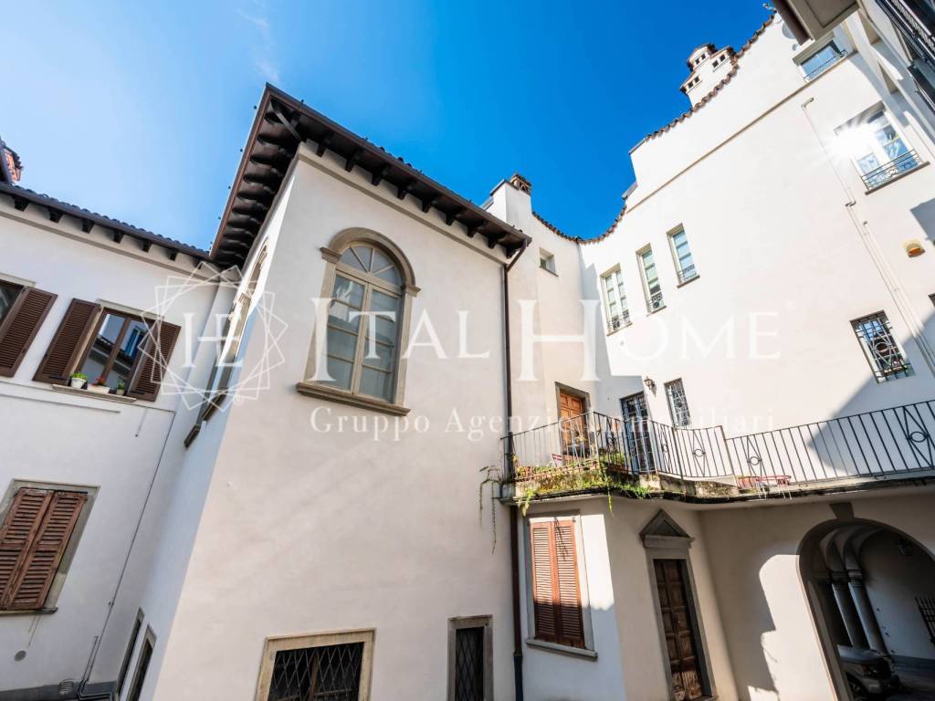 appartamento in vendita a Bergamo in zona Borgo Pignolo