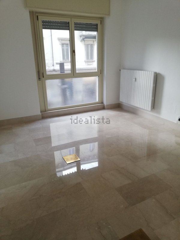 ufficio in vendita a Bergamo in zona Bergamo Centro