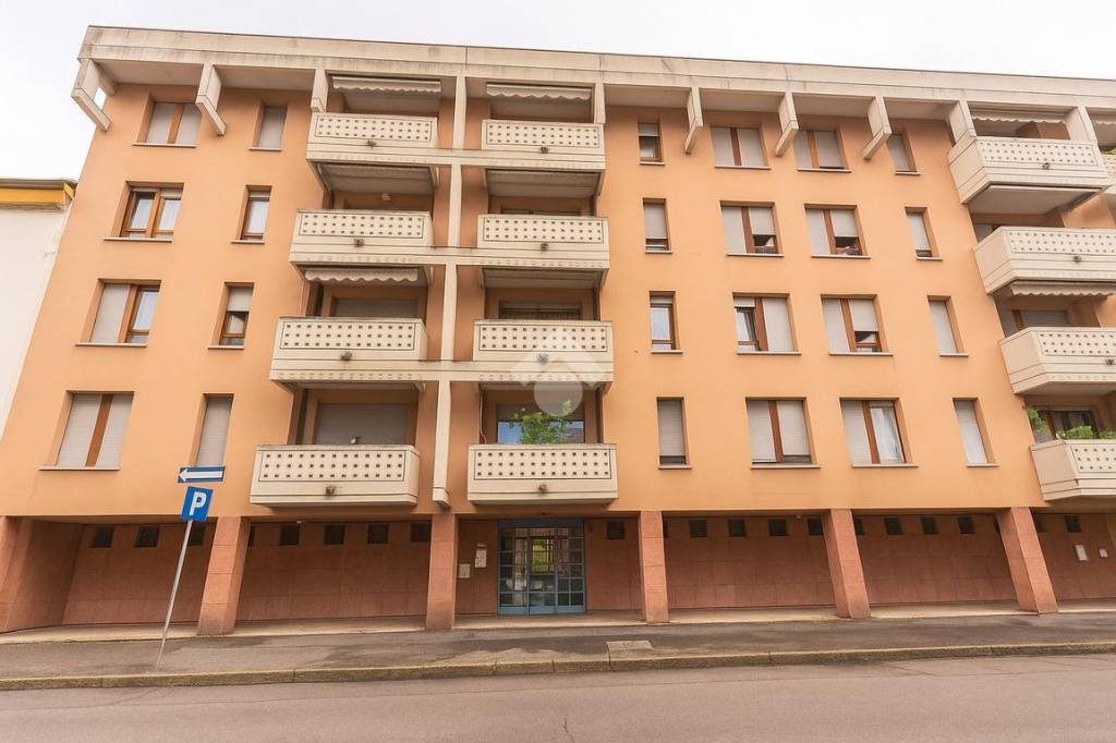 appartamento in vendita a Bergamo in zona Borgo Palazzo