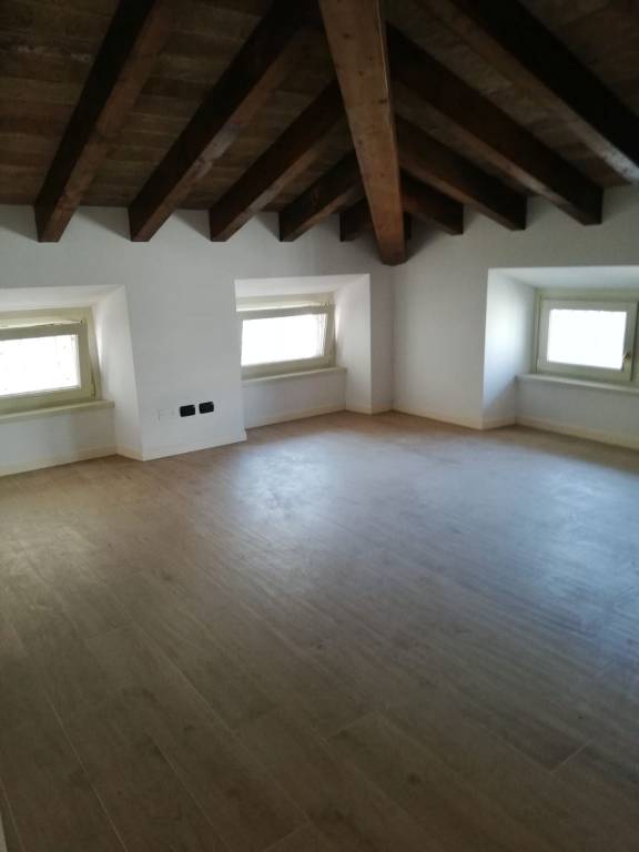 appartamento in vendita a Bergamo in zona Bergamo Centro
