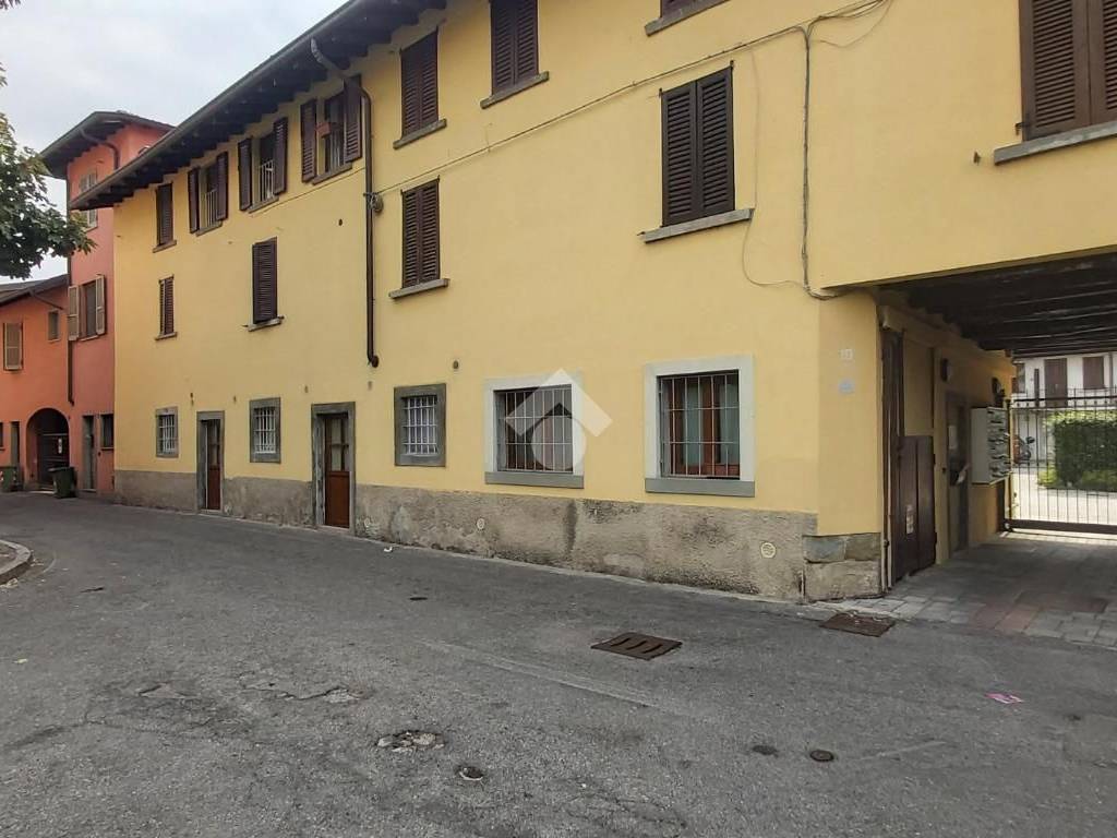 appartamento in vendita a Bergamo in zona Colognola