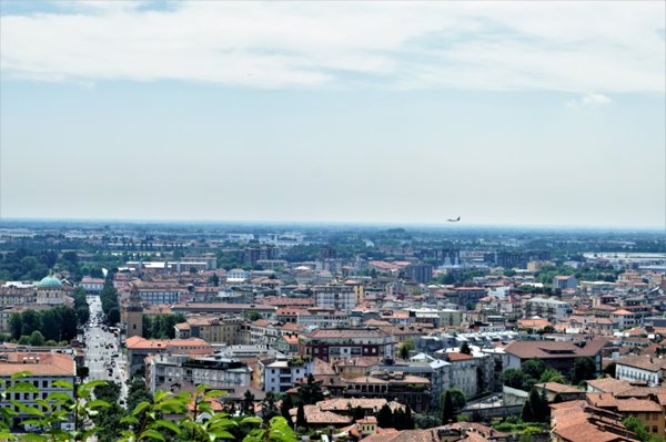 terreno edificabile in vendita a Bergamo in zona Longuelo