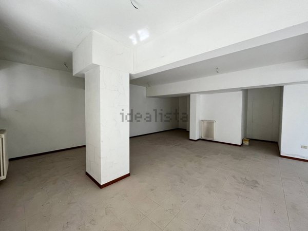 locale di sgombero in vendita a Bergamo in zona Boccaleone