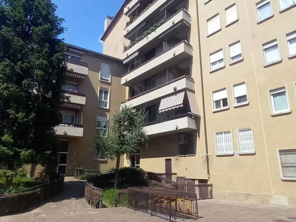 appartamento in vendita a Bergamo in zona Bergamo Centro