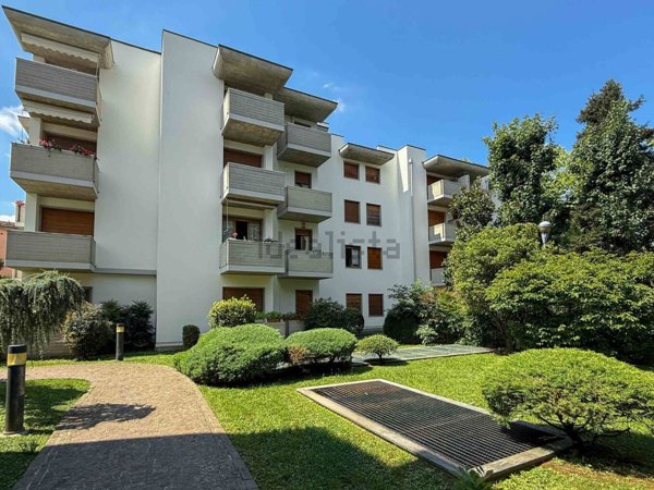 appartamento in vendita a Bergamo in zona Redona
