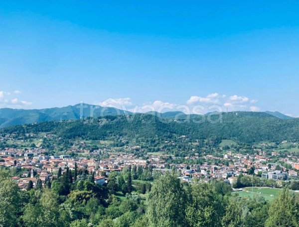 casa indipendente in vendita a Bergamo in zona Valtesse/Valverde