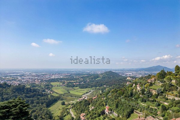 casa indipendente in vendita a Bergamo
