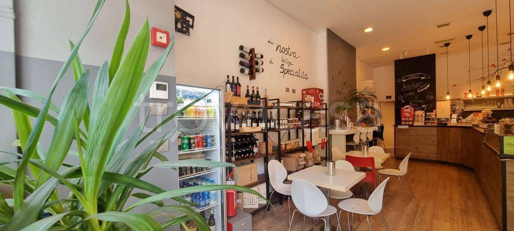 negozio in vendita a Bergamo in zona Bergamo Centro