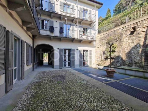 appartamento in vendita a Bergamo in zona Città Alta