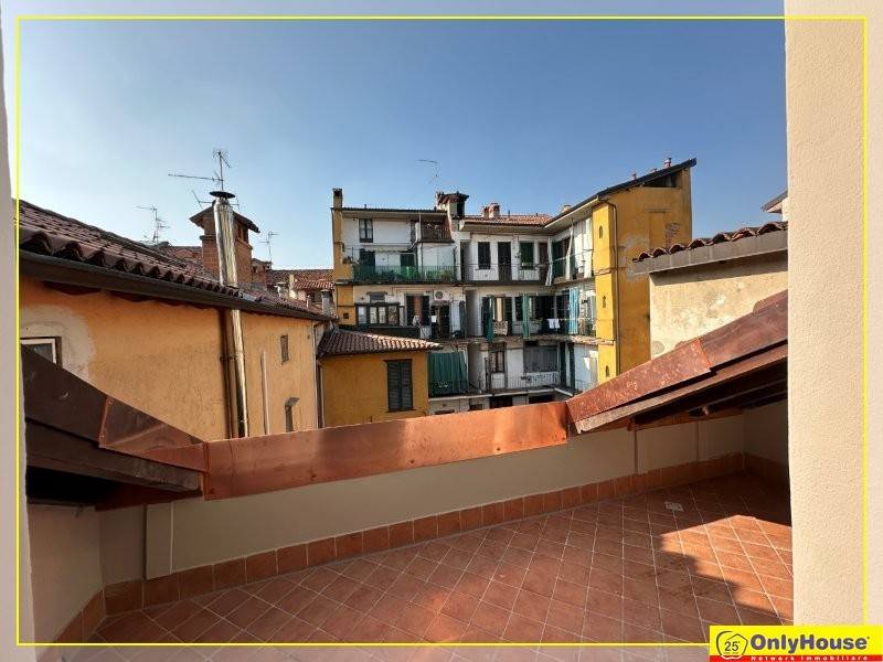 appartamento in vendita a Bergamo in zona Bergamo Centro