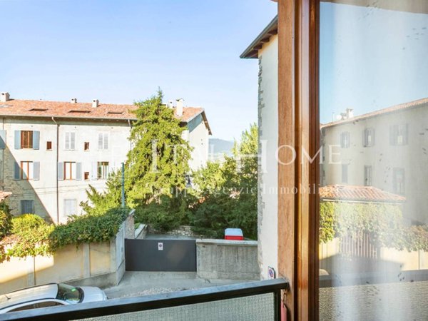 appartamento in vendita a Bergamo in zona Città Alta