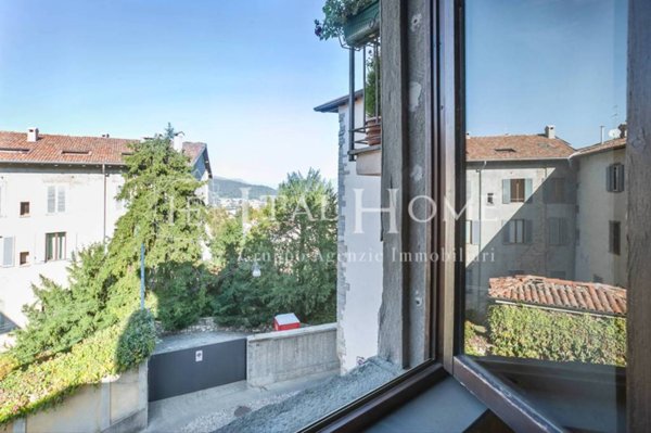 appartamento in vendita a Bergamo in zona Città Alta