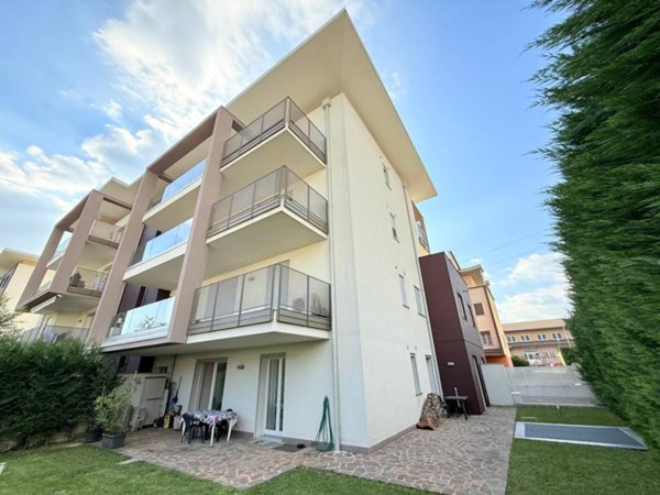 appartamento in vendita a Bergamo in zona Canovine
