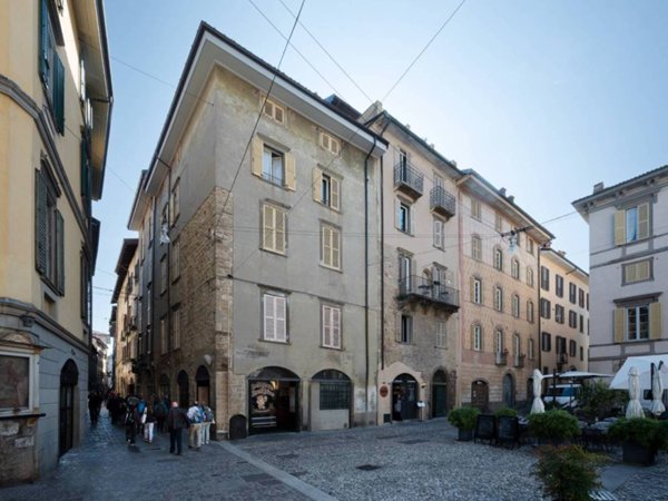 appartamento in vendita a Bergamo in zona Città Alta