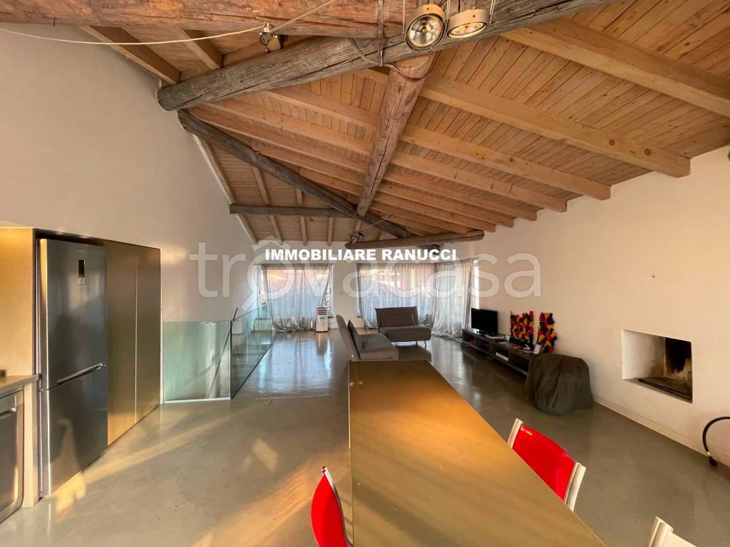 appartamento in vendita a Bergamo in zona Bergamo Centro