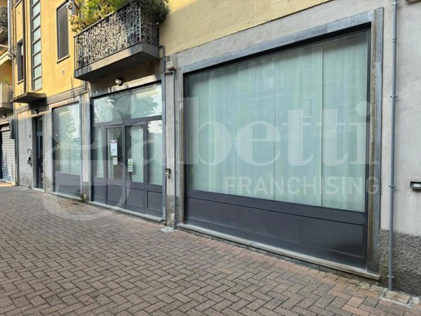 ufficio in vendita a Bergamo in zona Redona