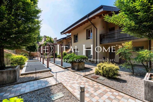 appartamento in vendita a Bergamo in zona Città Alta