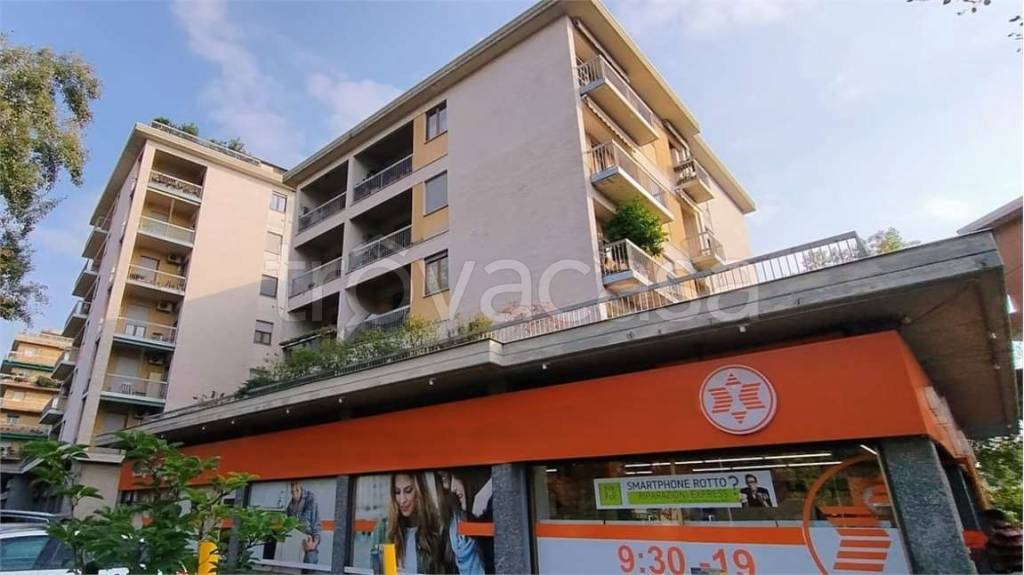 appartamento in vendita a Bergamo in zona Canovine