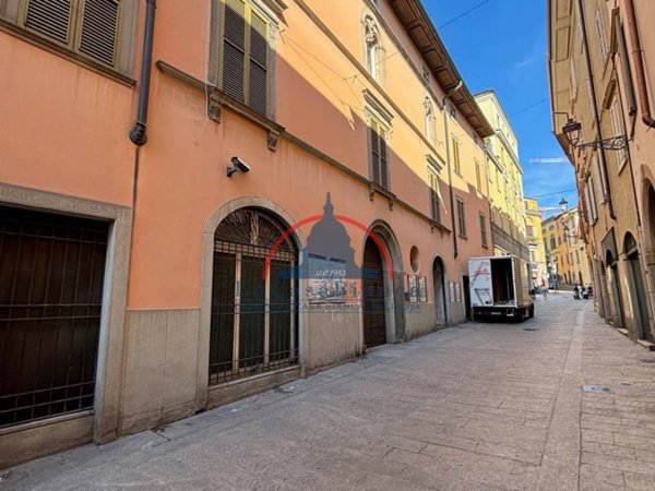 ufficio in vendita a Bergamo in zona Borgo Pignolo
