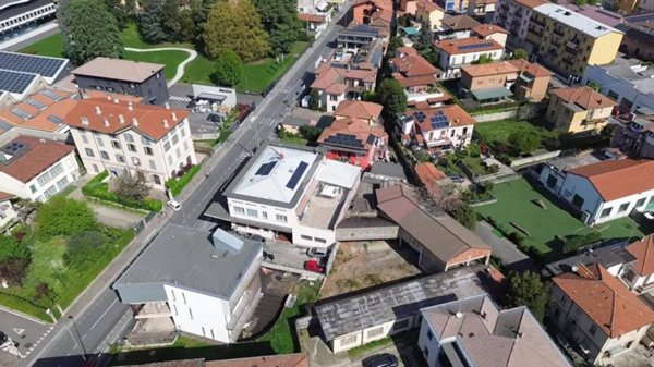 locale commerciale in vendita a Bergamo in zona Campagnola