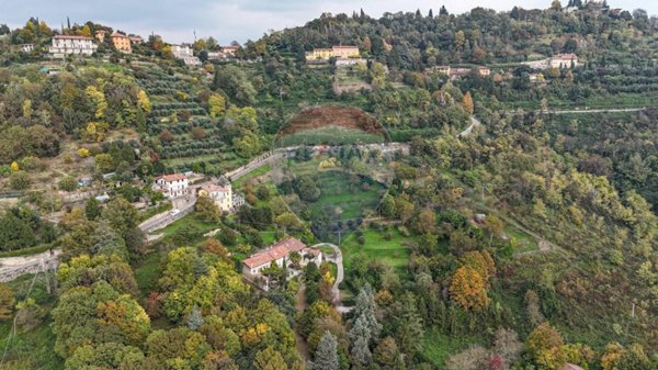 casa indipendente in vendita a Bergamo in zona Fontana / Robetta / Sombreno