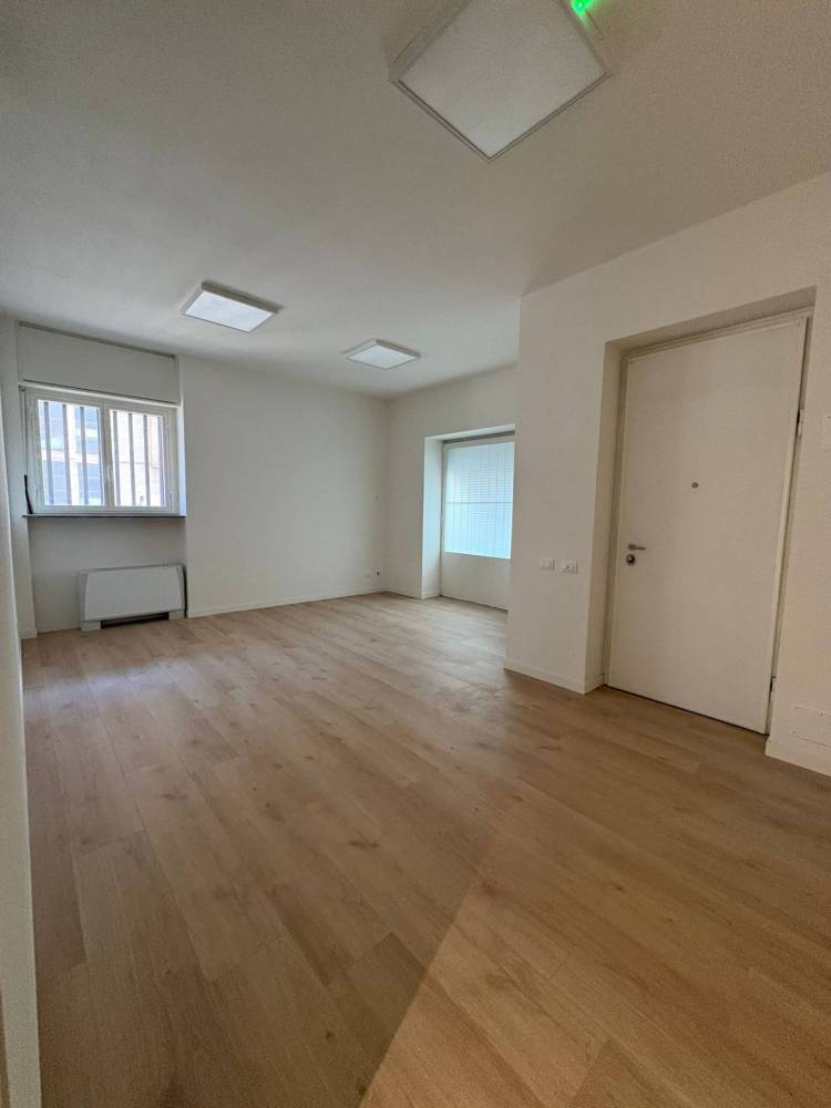 ufficio in vendita a Bergamo in zona Bergamo Centro