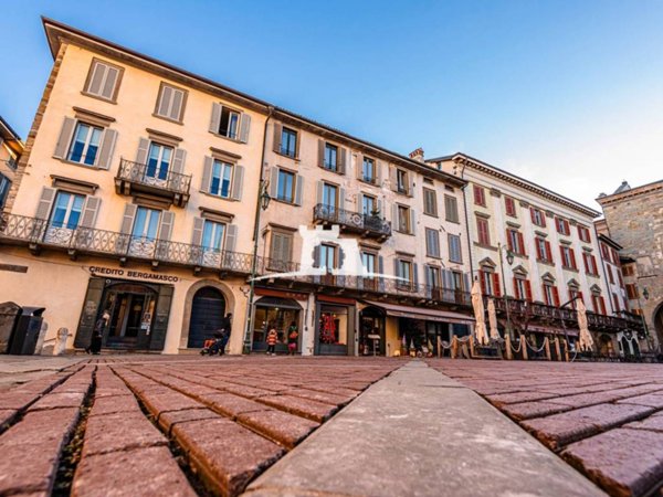 appartamento in vendita a Bergamo in zona Città Alta