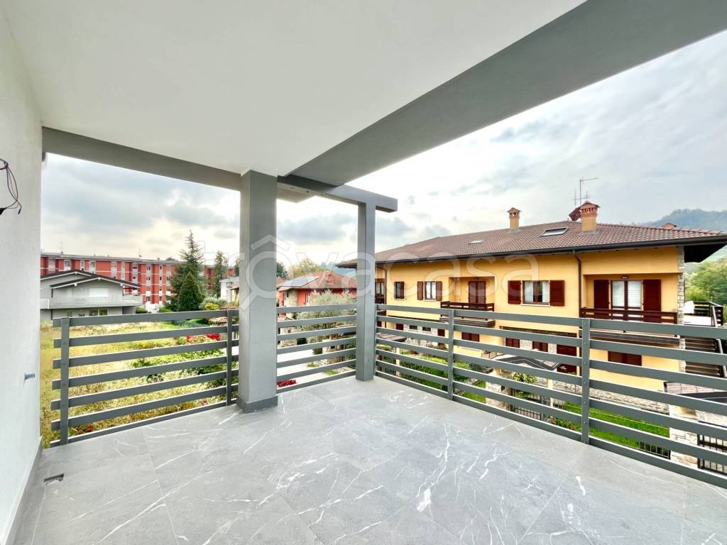 appartamento in vendita a Bergamo in zona Valtesse/Valverde