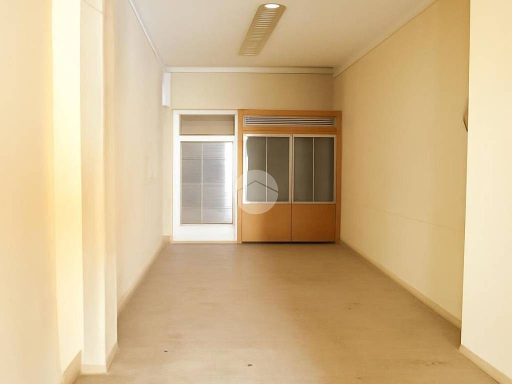 negozio in vendita a Bergamo in zona Celadina