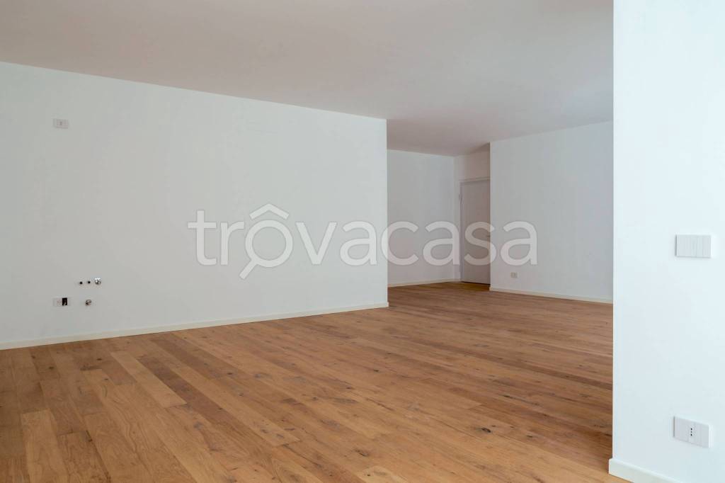 appartamento in vendita a Bergamo in zona Borgo Palazzo