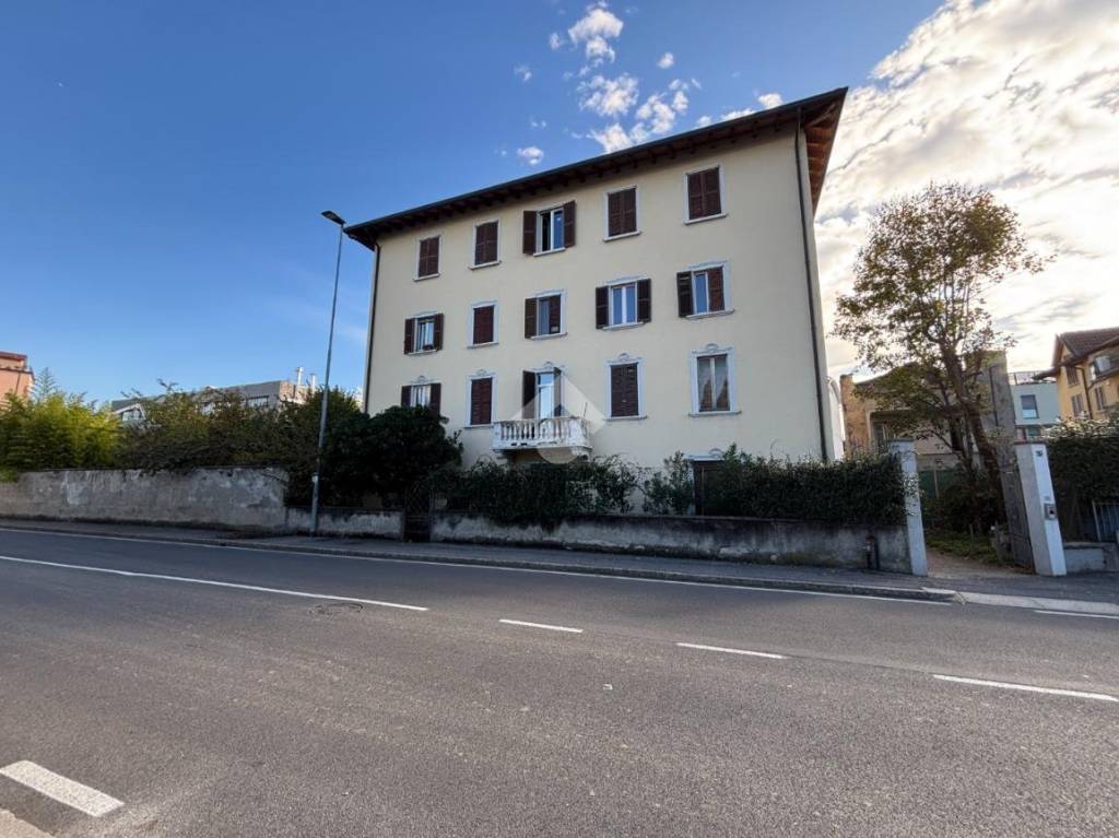 appartamento in vendita a Bergamo in zona Colognola